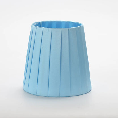 Abat-jour Lamarck bleu en tissu plissé compatible E14 diamètre 14 cm