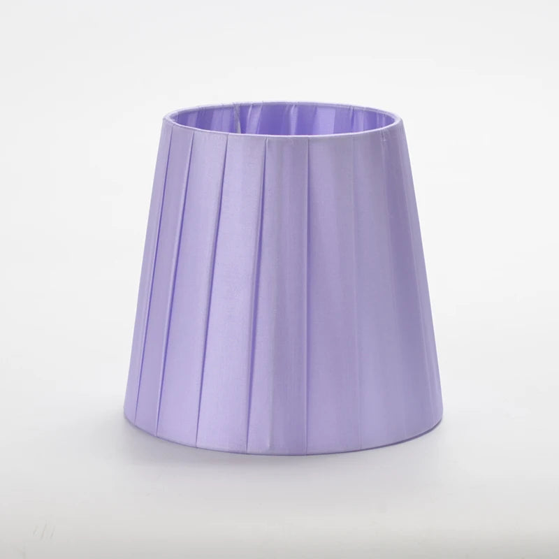 Abat-jour Lamarck violet en tissu plissé compatible E14 diamètre 14 cm