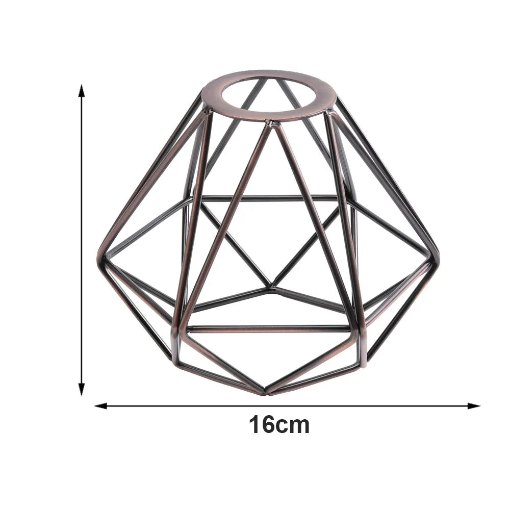 Dimensions de l’abat-jour Pyramides rose doré : diamètre 16 cm et hauteur 16 cm