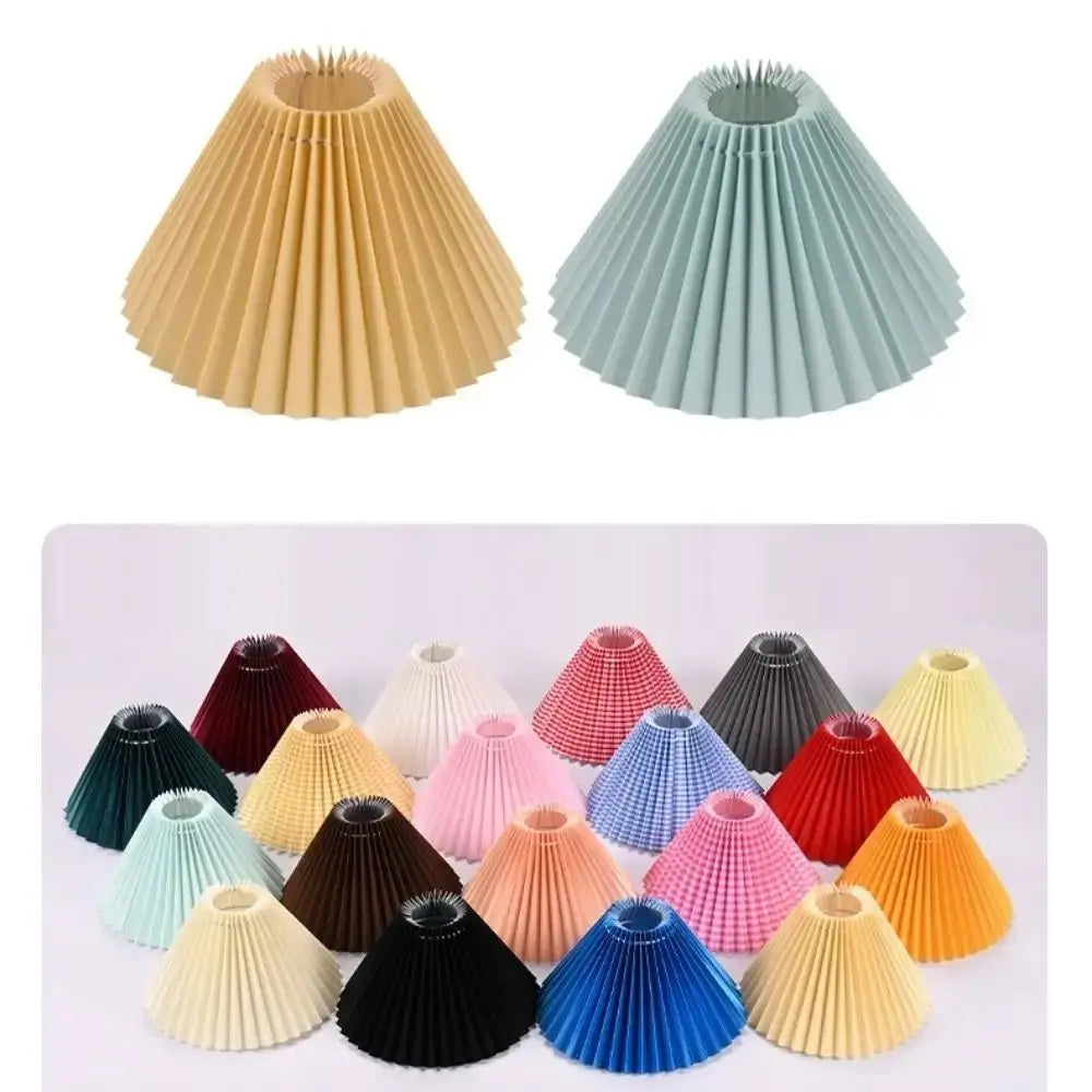 Variantes de couleurs de l’abat-jour Sèvres en PVC plissé style moderne